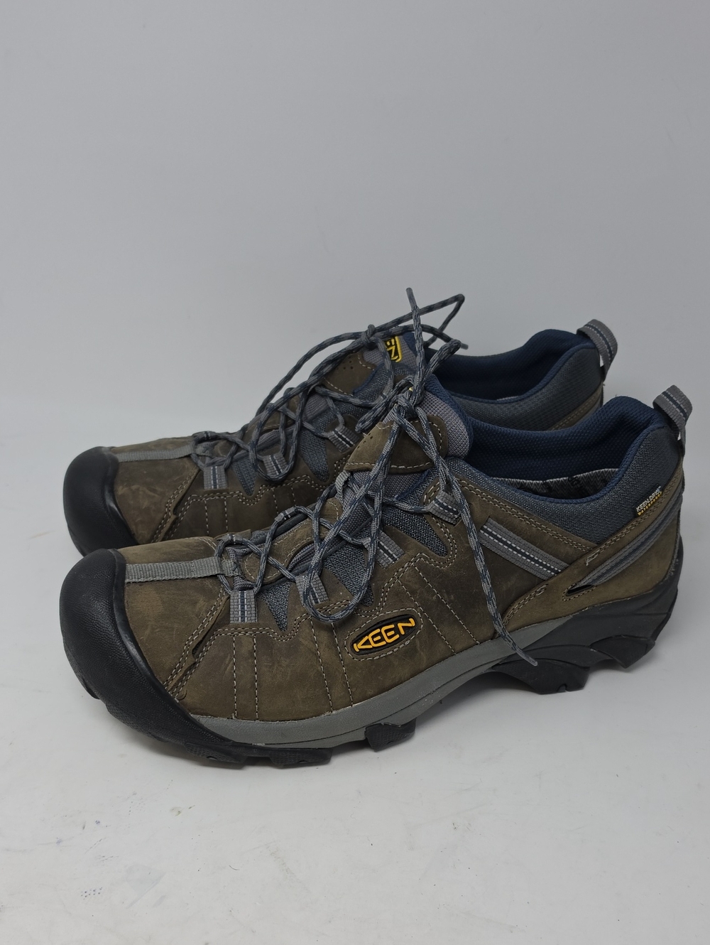 Keen Targhee II Men's Low-Top Hiking Shoes in Olive Green and Gray Size 15